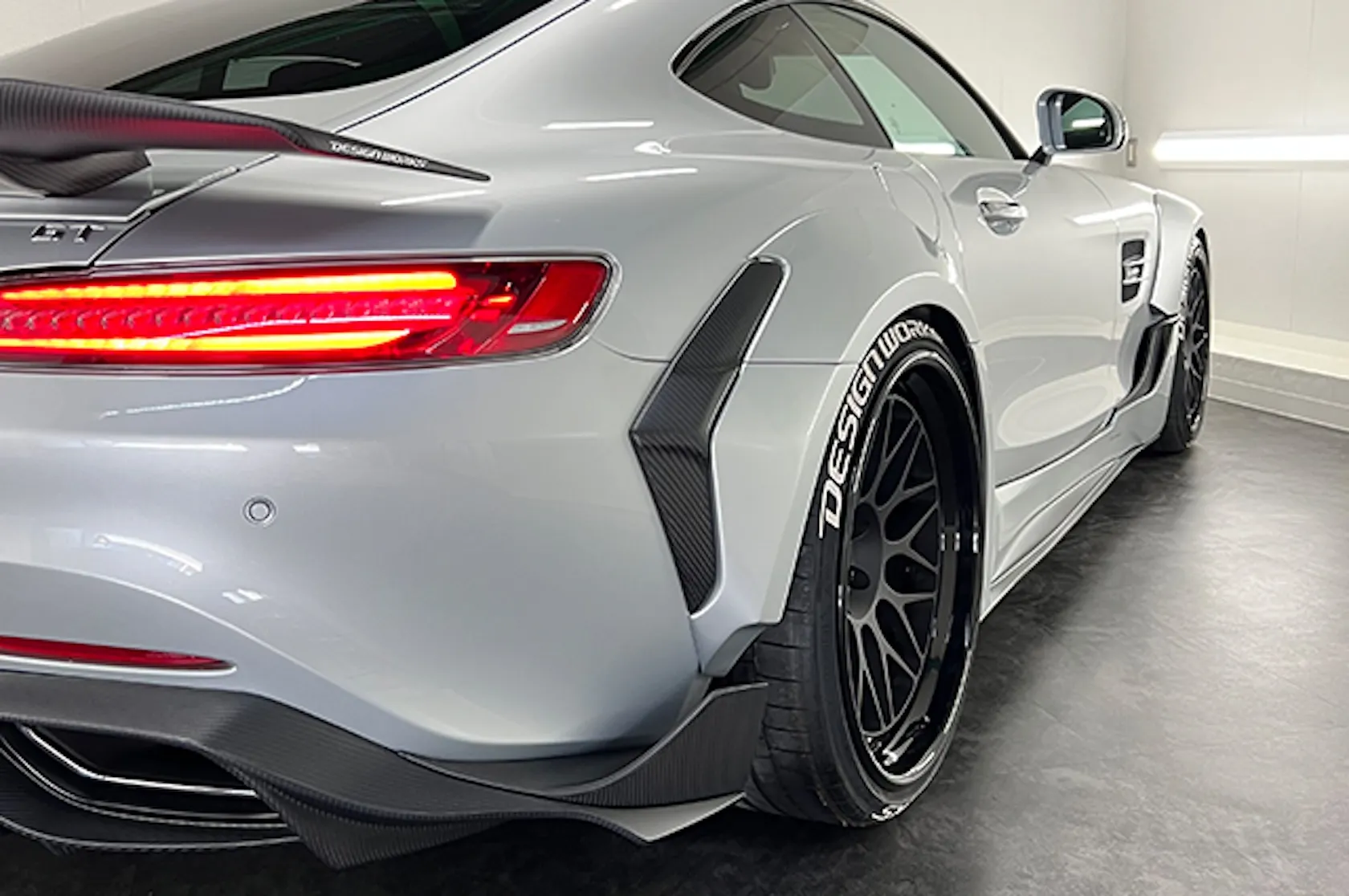 メルセデスAMG-GT