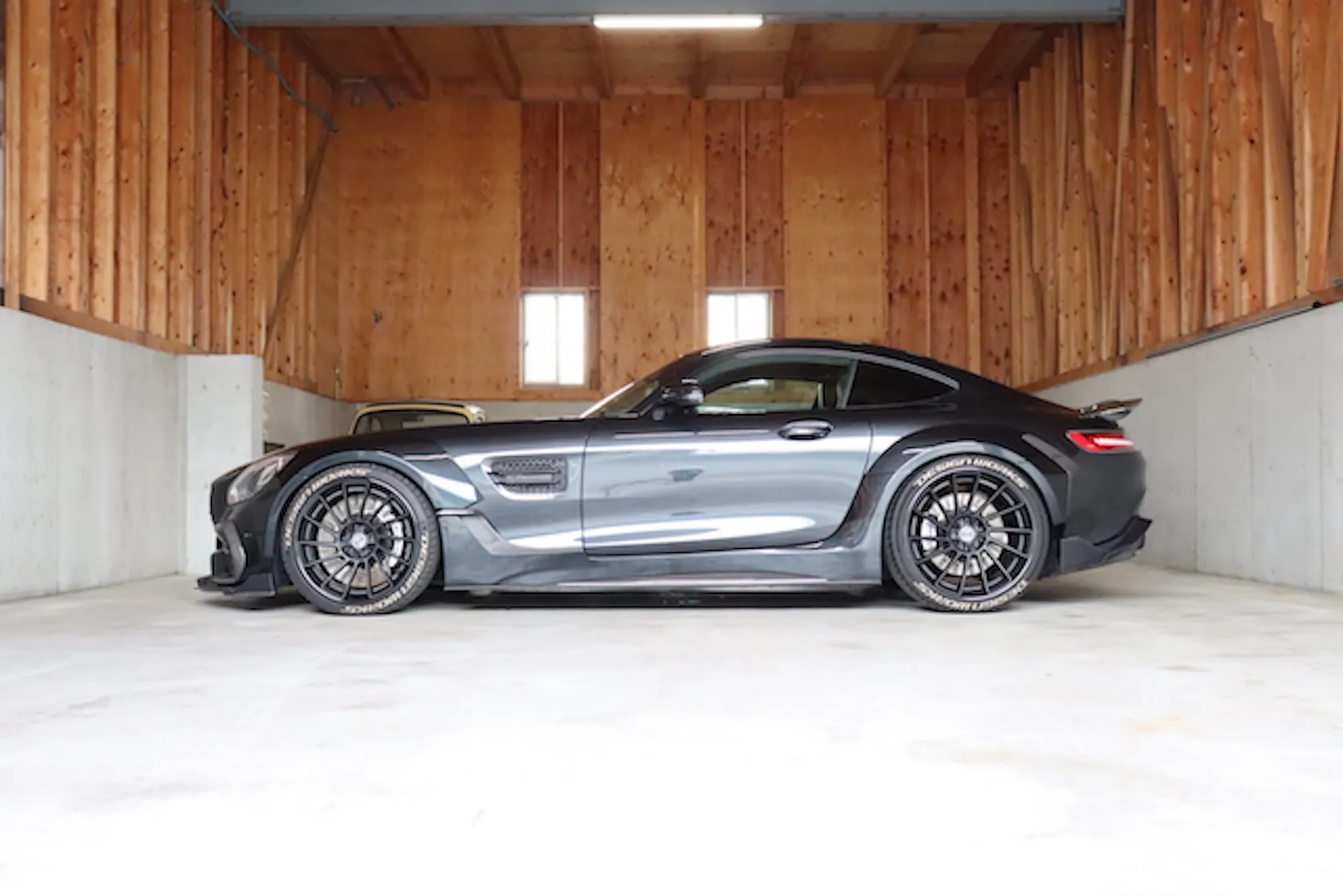 メルセデスAMG-GT S