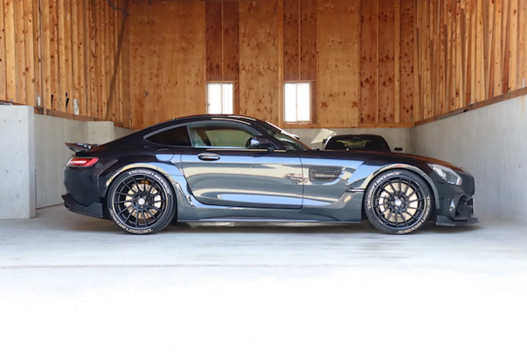 メルセデスAMG-GT S