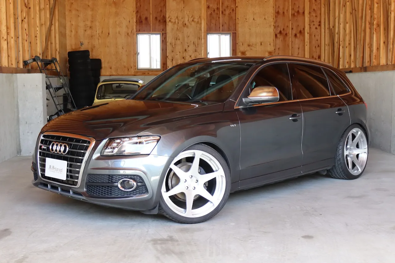 アウディ Q5