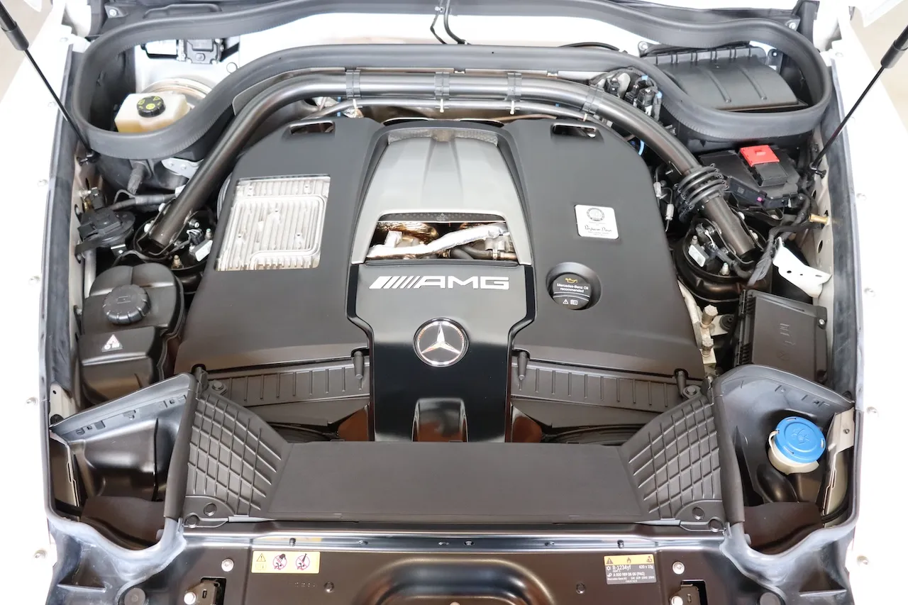 メルセデスAMG G63 エディションマグノホワイト