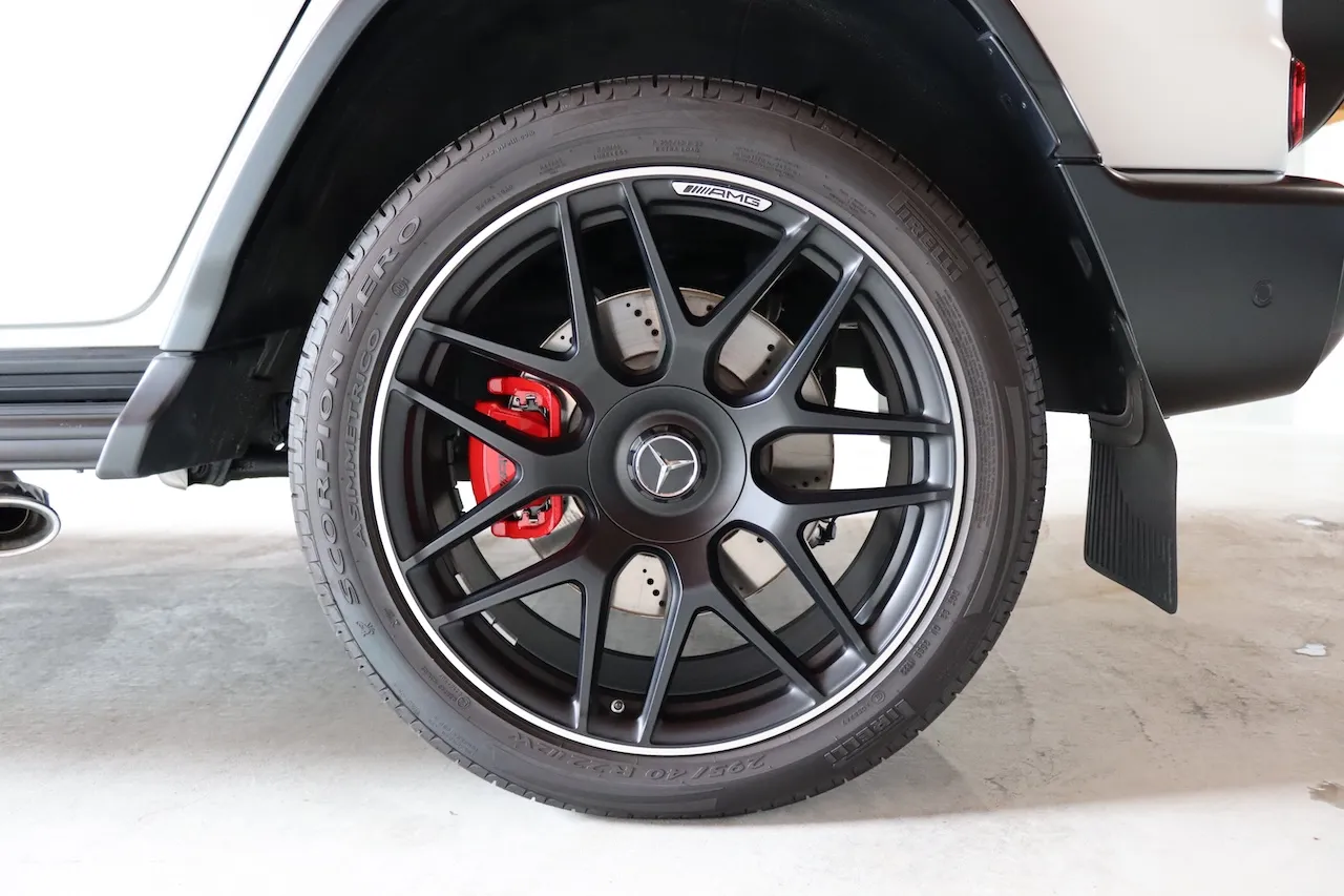 メルセデスAMG G63 エディションマグノホワイト
