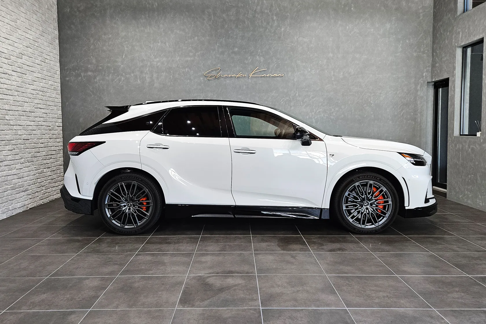 レクサス RX500h バージョンＬ 4WD