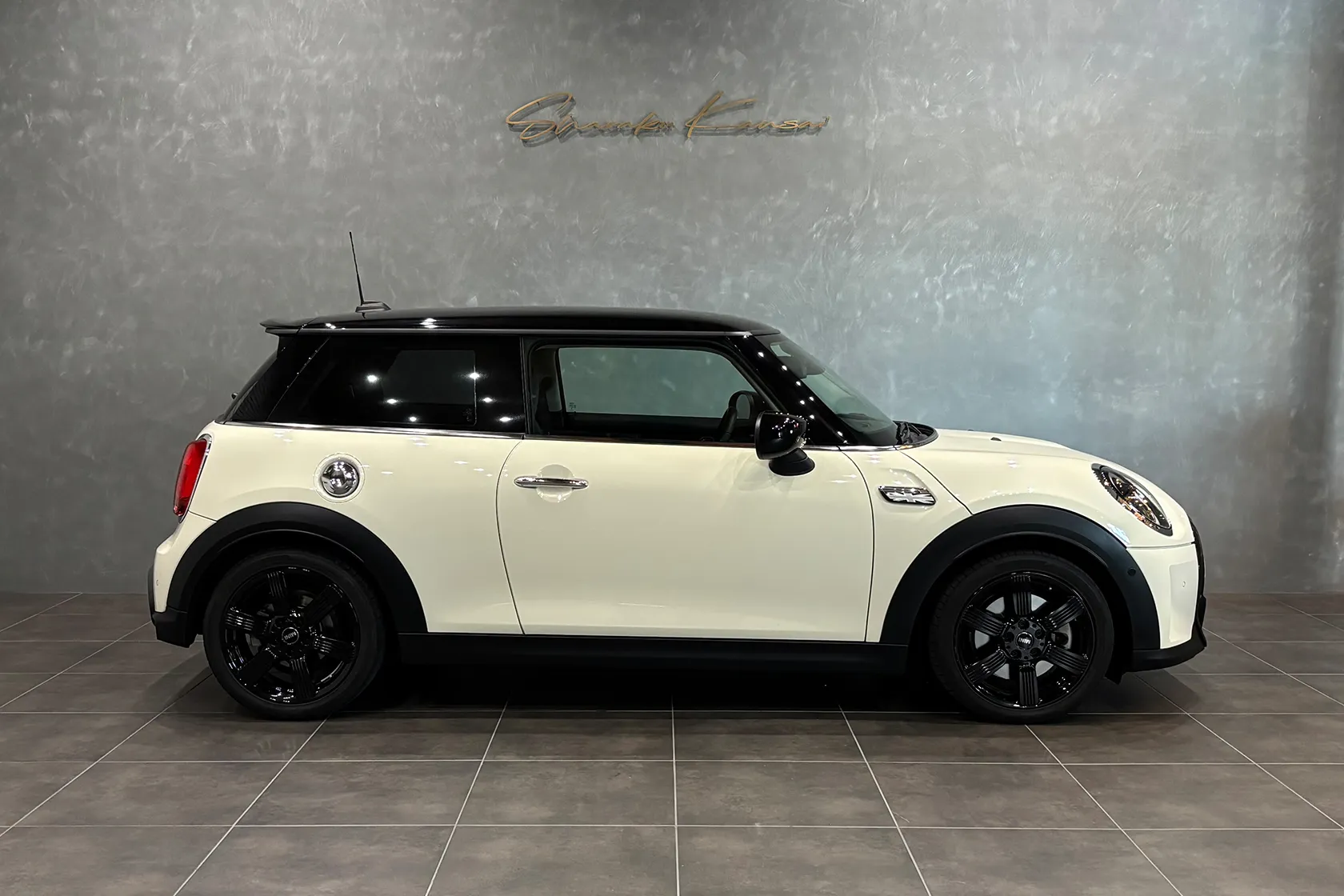 MINI COOPER S 3ドア プレミアムプラスパッケージ