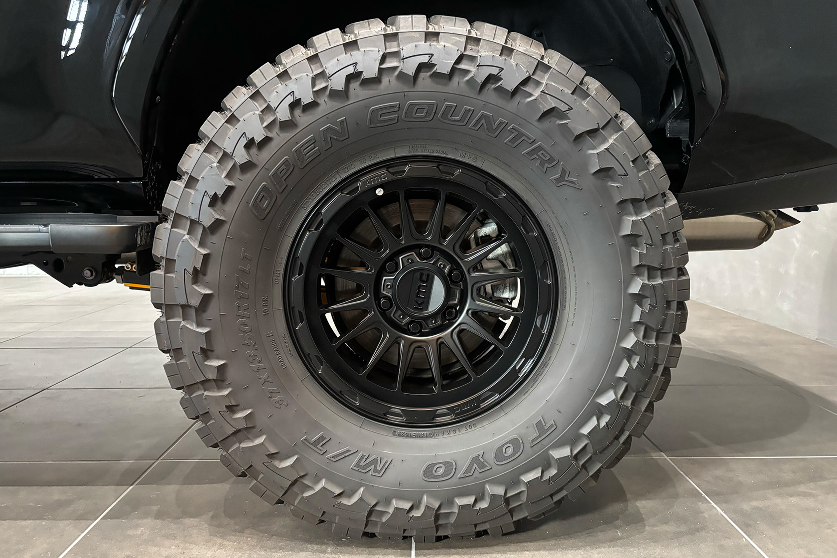 トヨタ ランドクルーザー300 ZX