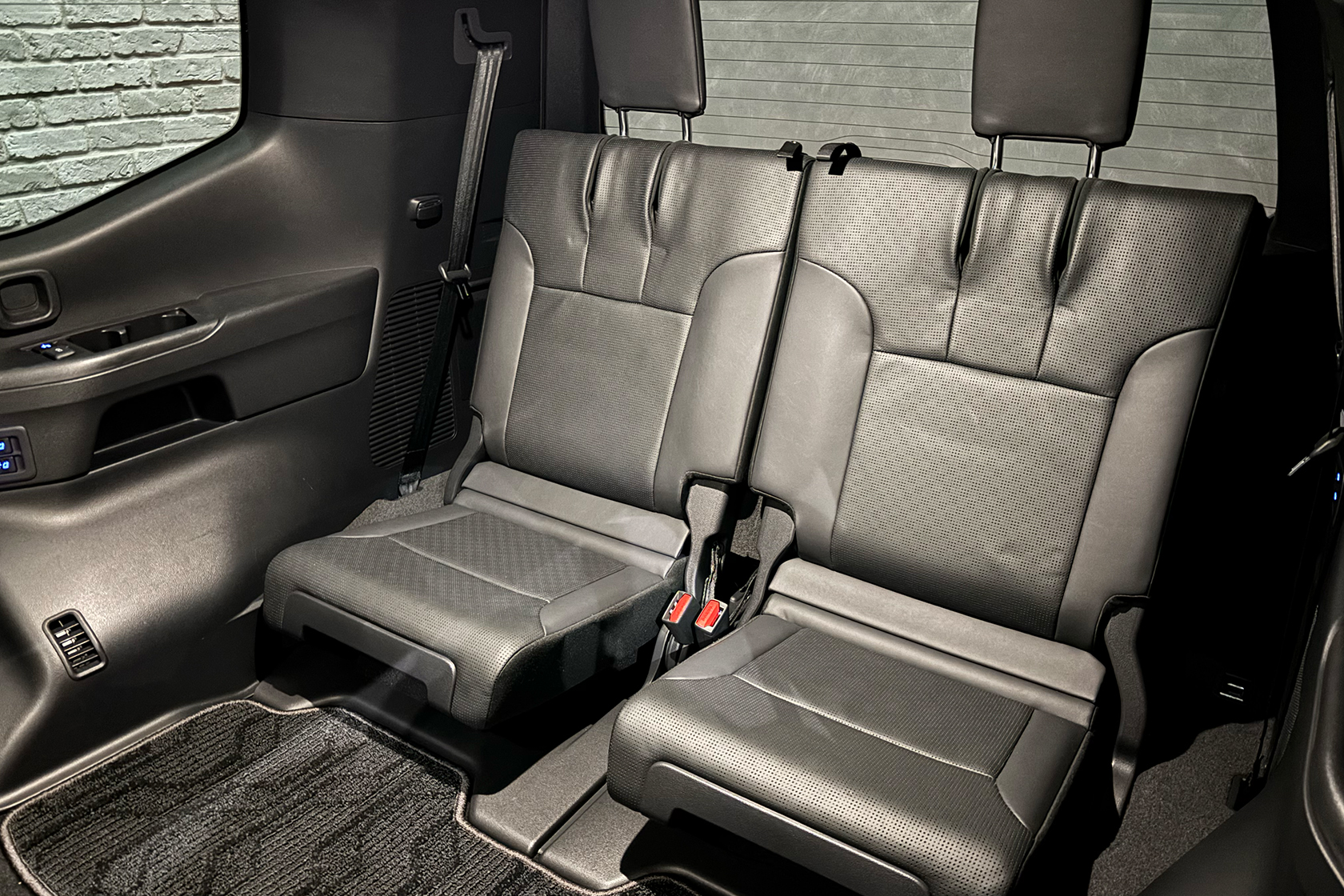 トヨタ ランドクルーザー300 ZX