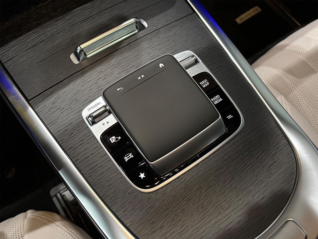 メルセデス・ベンツ G450d AMGラインPKG