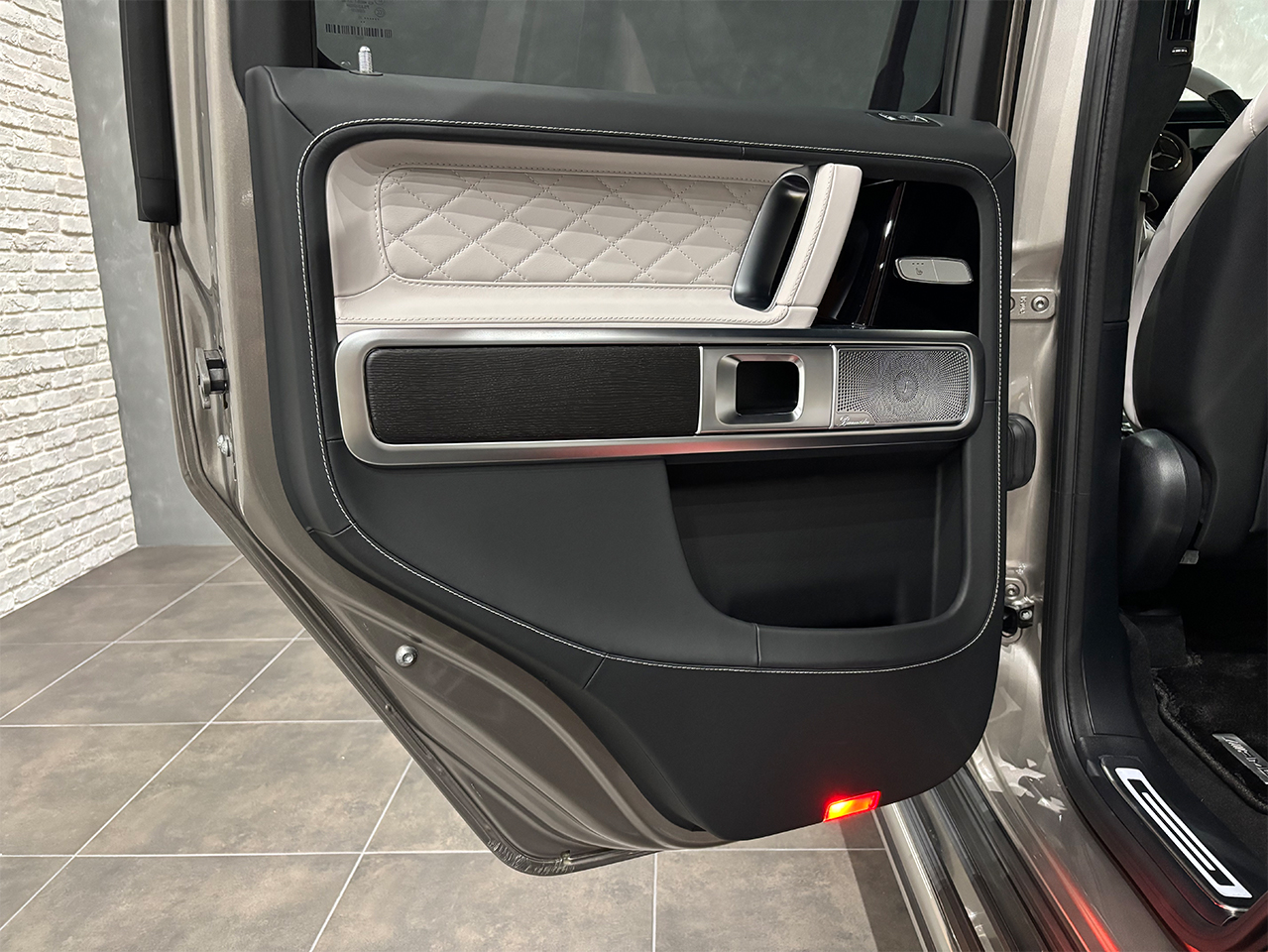 メルセデス・ベンツ G450d AMGラインPKG