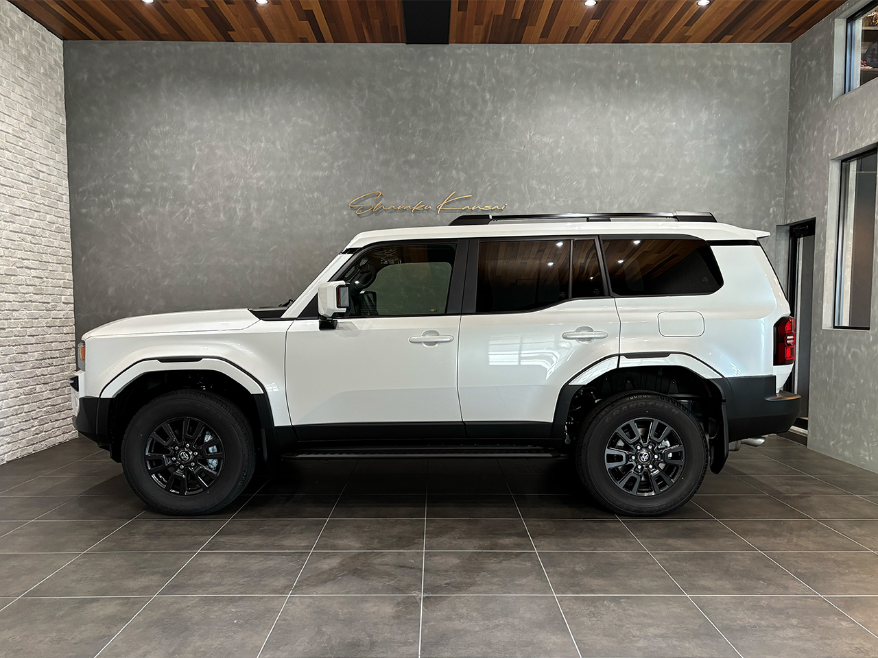 トヨタ ランドクルーザー250 VX