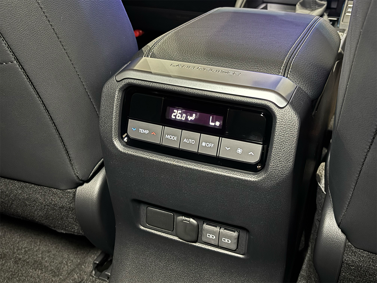 トヨタ ランドクルーザー250 VX