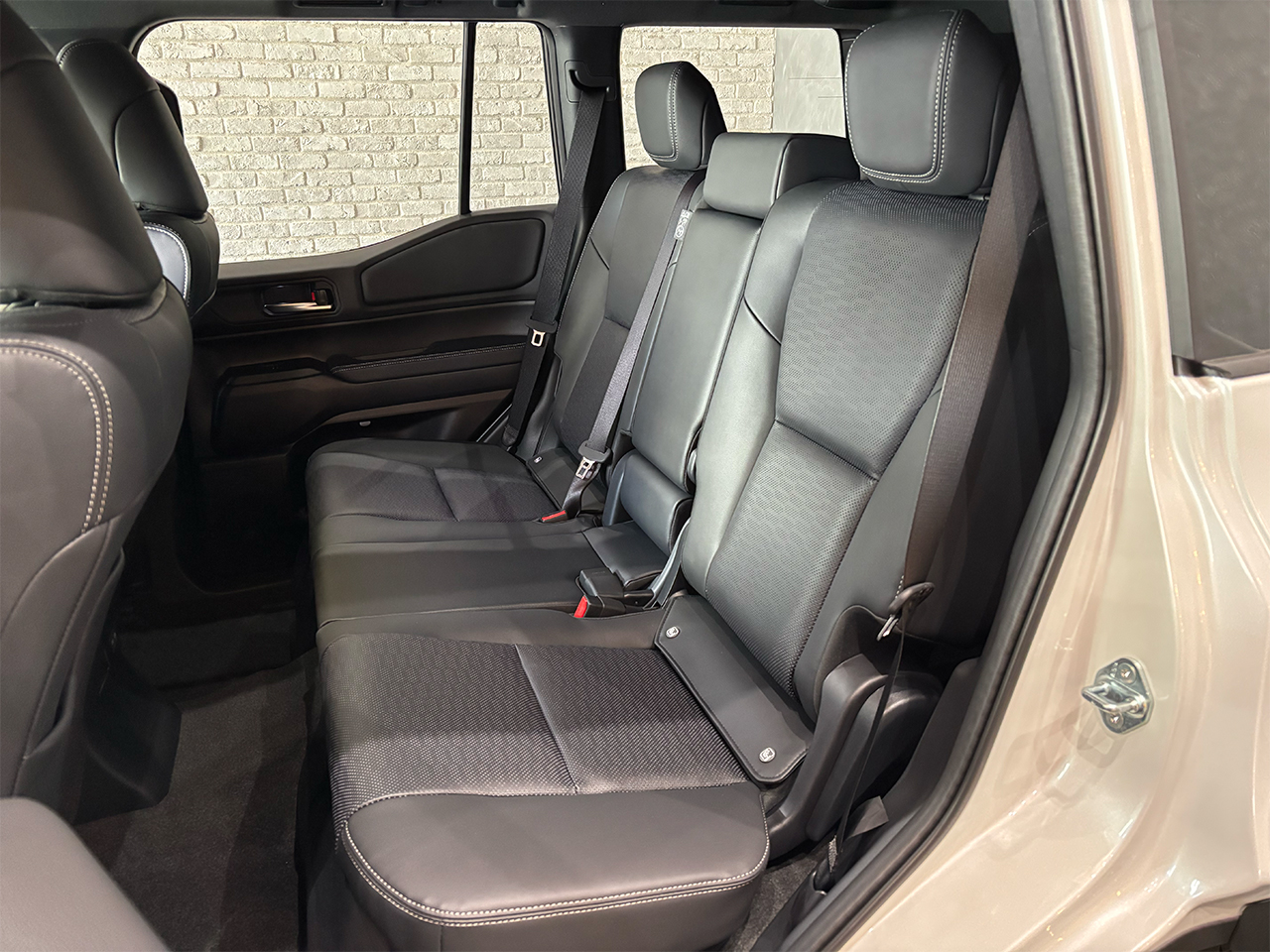 トヨタ ランドクルーザー250 VX