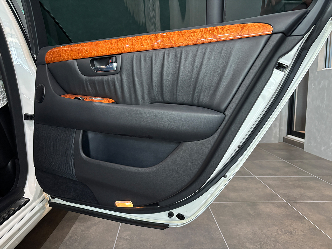 トヨタ セルシオ C仕様インテリアセレクション